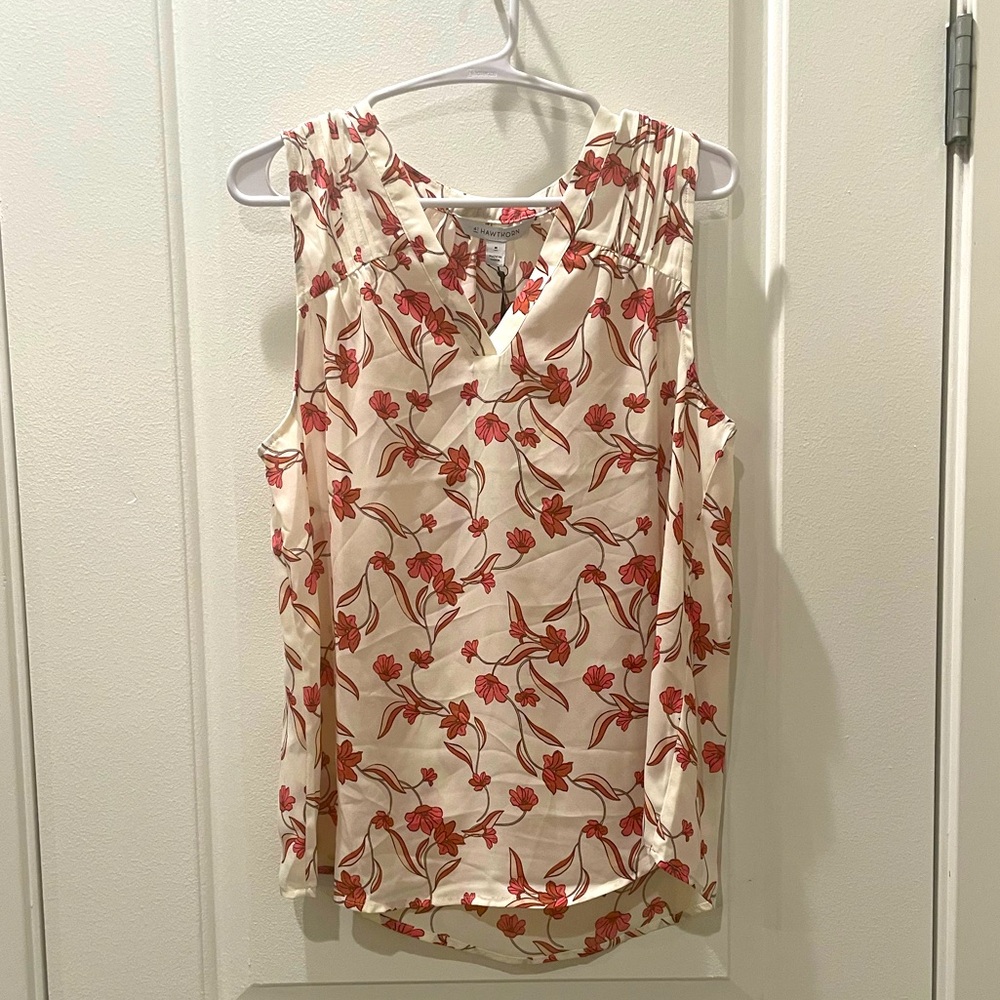 41 Hawthorn Cream Floral Sleeveless V-Neck Top with Red-Orange Flowers